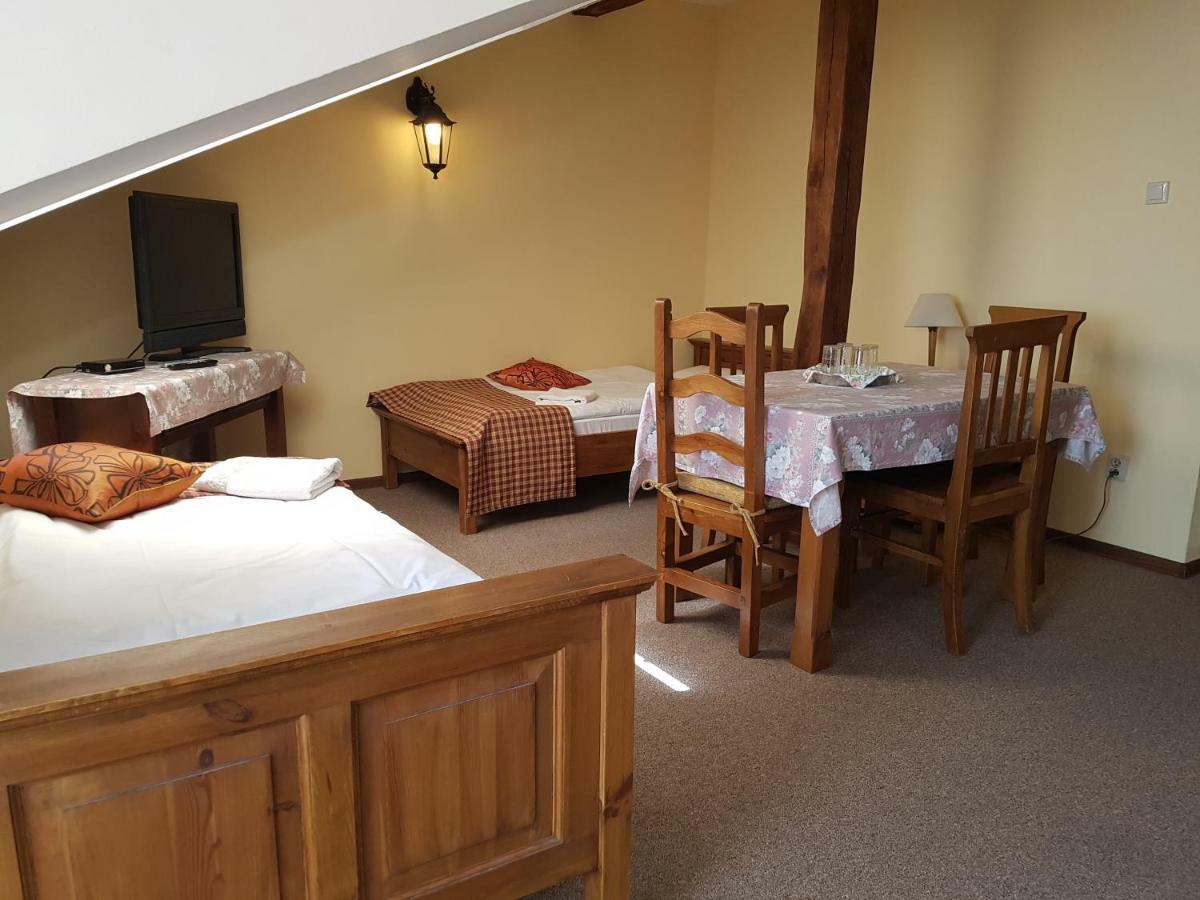 Hotel Karczma Na Woli à Biłgoraj Extérieur photo